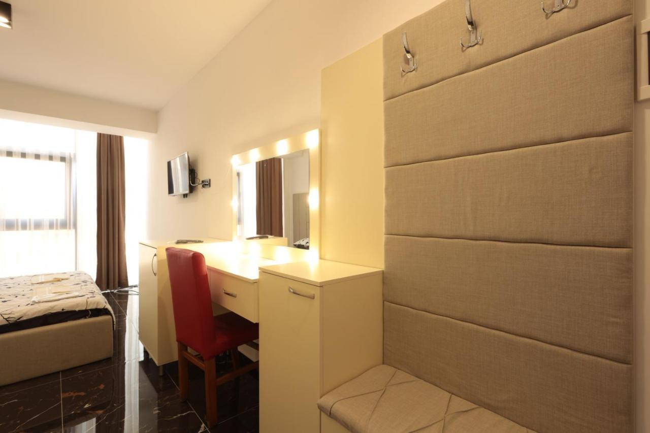 Hotel Ema テトヴォ エクステリア 写真
