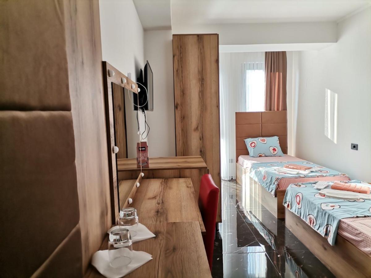 Hotel Ema テトヴォ エクステリア 写真